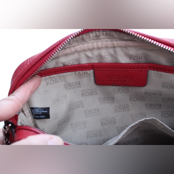 Michael Kors East West cross body bag - Picture 8 of 12